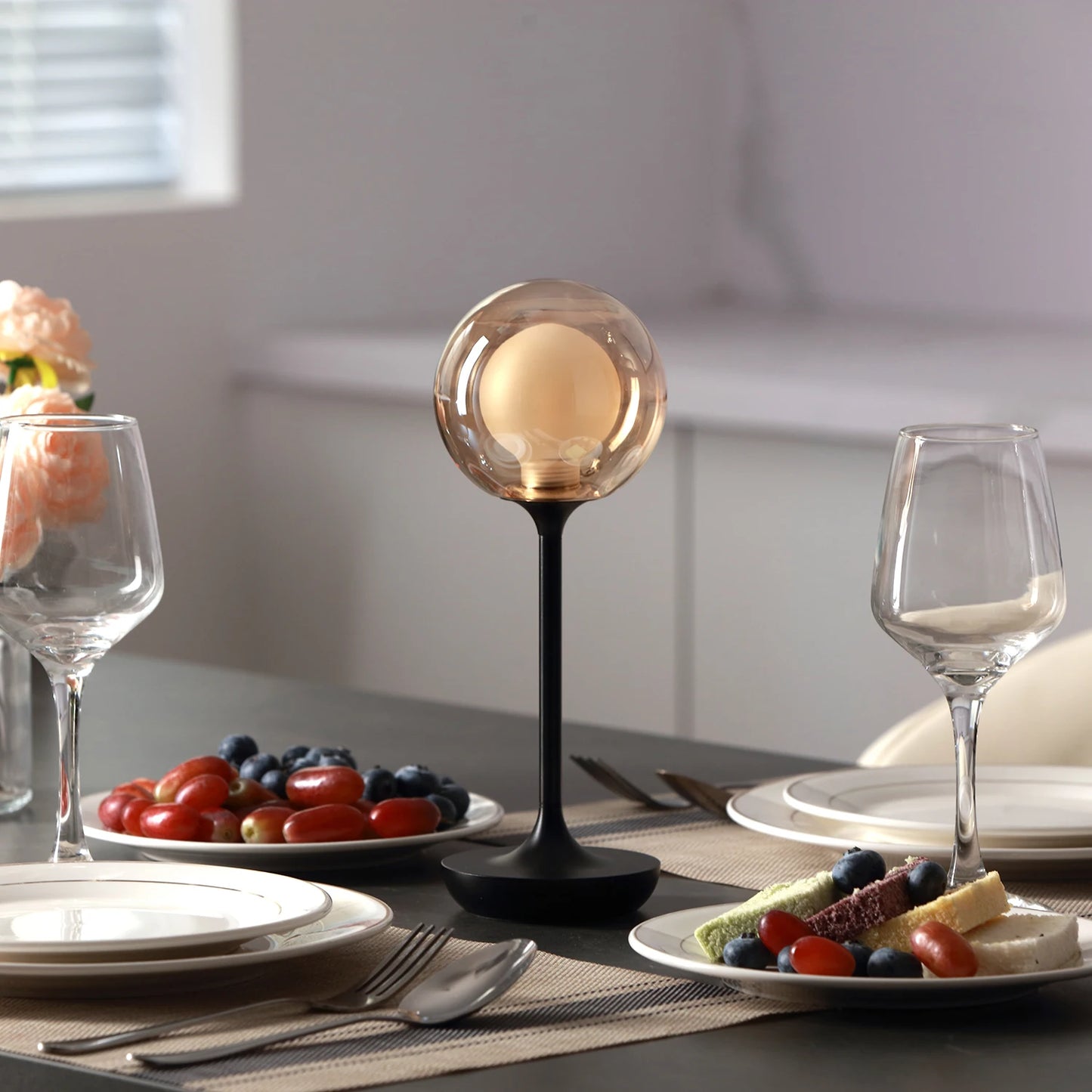 Wireless Glass Table Lamp